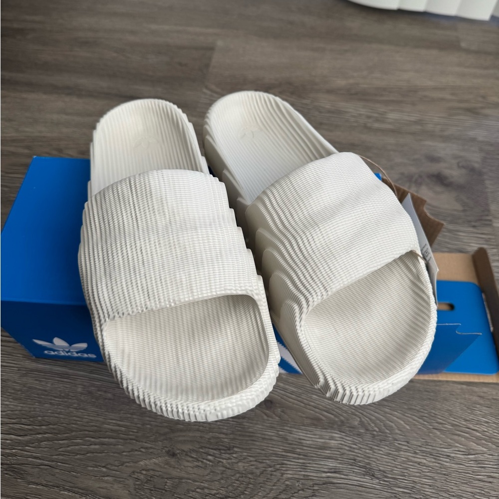 Adidas slides - Picture 2 of 6